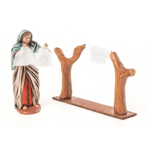 Pastora tendiendo ropa