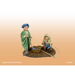 Niños pescando en barro lienzado