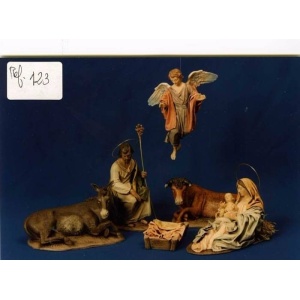 Nacimiento de barro y tela lienzado