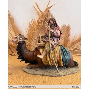 Pastor en camello barro lienzado